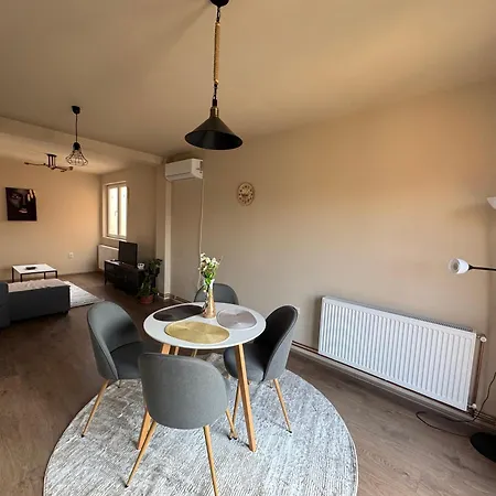 Madera Apartment